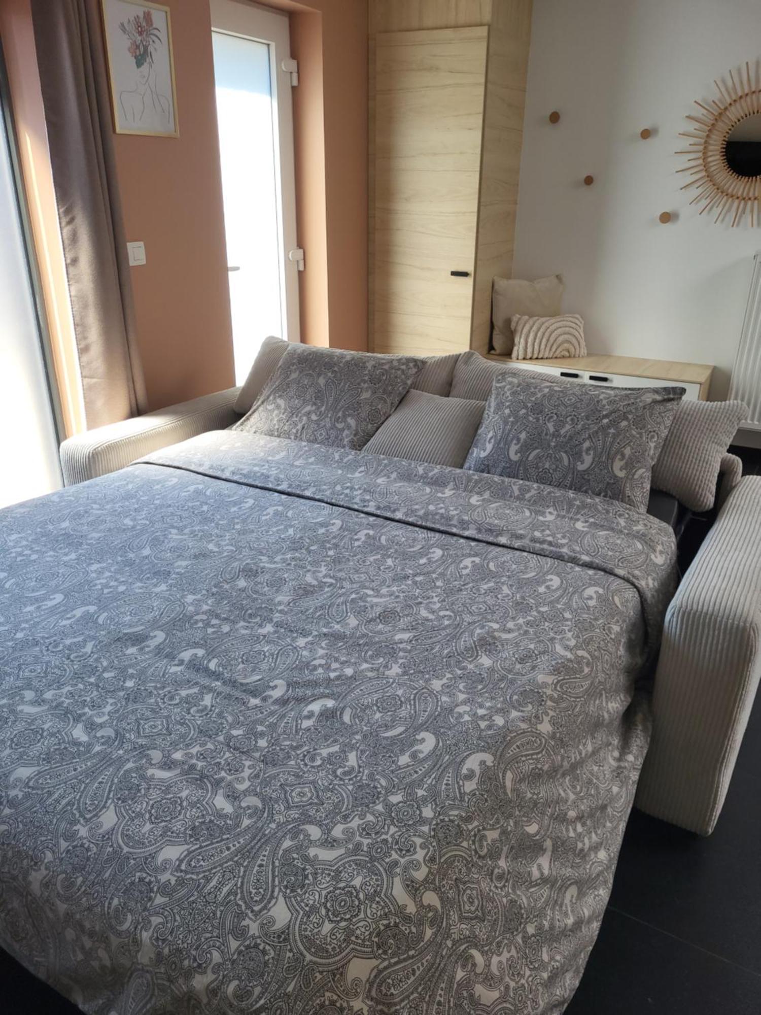 Le Studio La Louvière Екстериор снимка